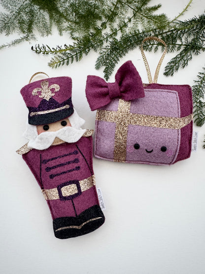Present (Plum)
