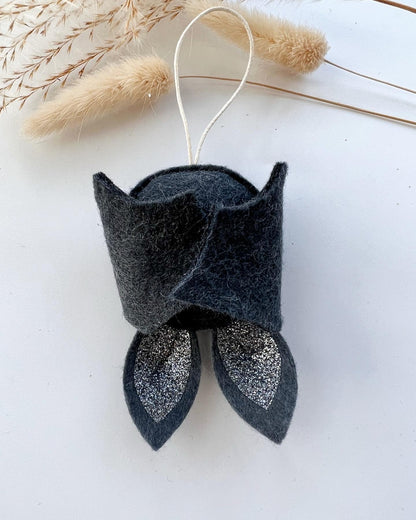 Upside Down Bat